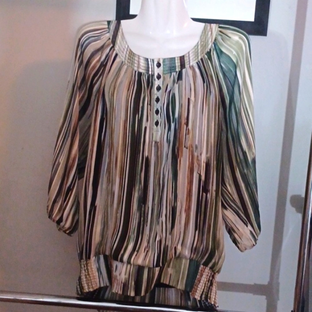 DRESS BARN SURPLICE BLOUSE